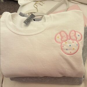 Medium mouse head women's sweatshirt